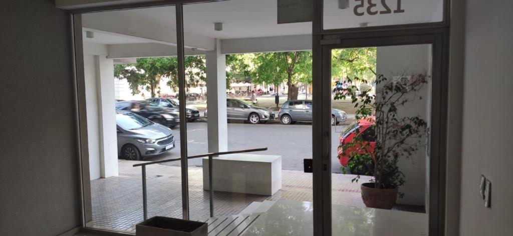 Temporarios La Plata Plaza Malvinas! Cochera Opcional! Экстерьер фото